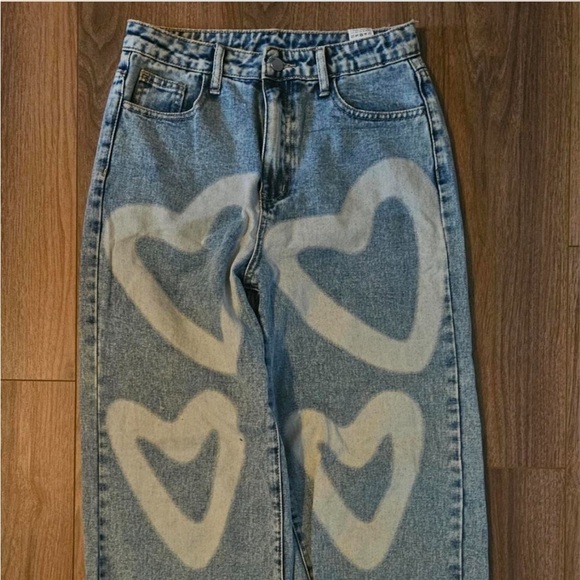 SHEIN Blue Jeans with Heart Design - Picture 1 of 2